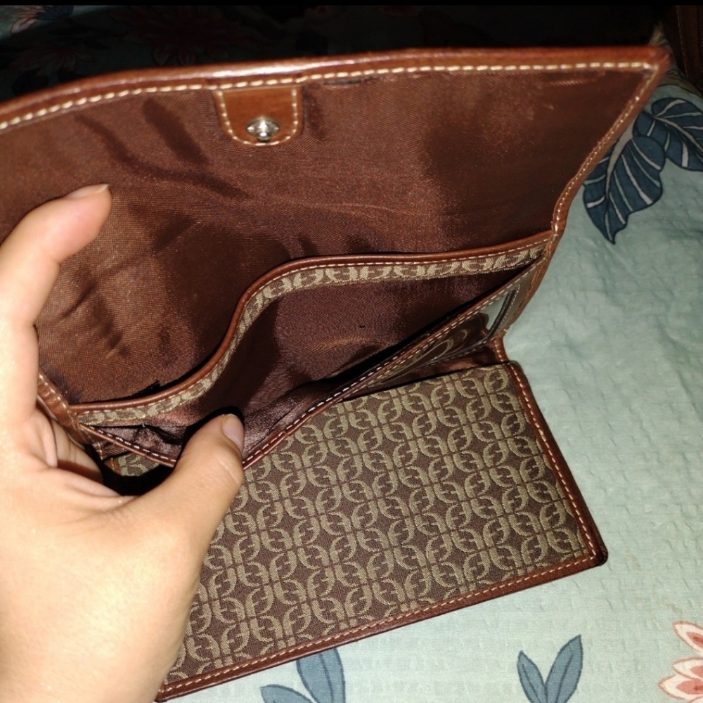 Wallet - Picture 2 of 12